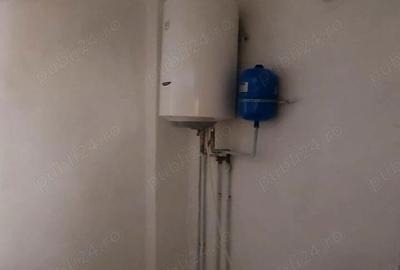 Casă cu 4 camere cu Teren 1900 Mp în Pișchia - 1