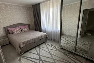 De vanzare apartament cu 3 camere in zona Bucovina De vanzare apartament cu 3 camere in zona Bucovina - 1