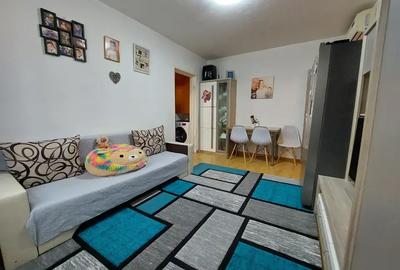 Apartament cu 3 camere decomandat în Drumul Taberei - 2
