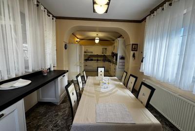 Casă cu 6 camere cu Piscina în Balotești - 15