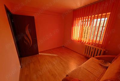 Str Bicaz - 2 cam semidecomandat renovat PVC aer conditionat balcon - 4