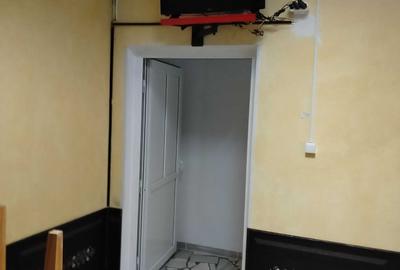 Spațiu comercial, de 125 mp, în Central - 4