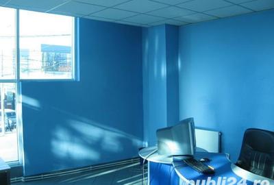 Spațiu comercial, de 210 mp, în Central - 4