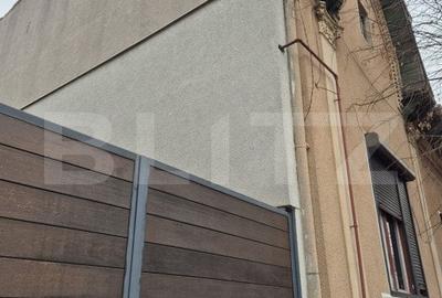 Casa de vanzare, curte comuna cu 1 locatar, 110 mp, zona ultracentrala - 3