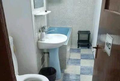 Garsonieră decomandată în Apărătorii Patriei - 2