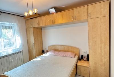 Casa la sol cu 3 camere, 933 mp teren, Valu lui Traian - 7