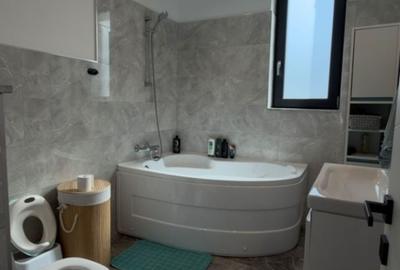 Casă individuală cu 6 camere cu Canalizare în Tunari - 9