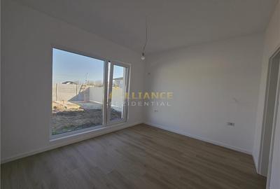 Casă cu 3 camere cu Teren 438 Mp în Berceni - 5