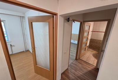 Apartament cu 3 camere decomandat în Grigorescu - 9