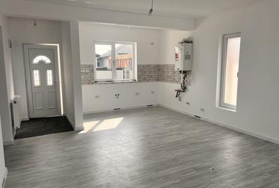 Casă cu 3 camere în Crevedia - 7