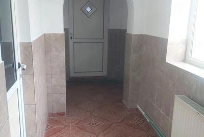 Casă cu 3 camere cu Teren 253 Mp în Industriilor - 5