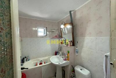 Apartament cu 4 camere decomandat în Central - 4