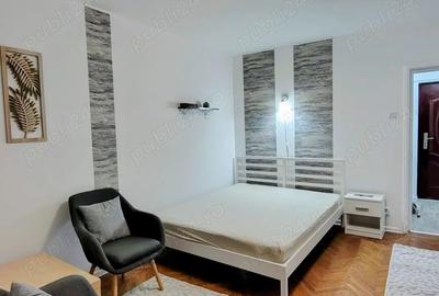 Inchiriez garsoniera. - 2