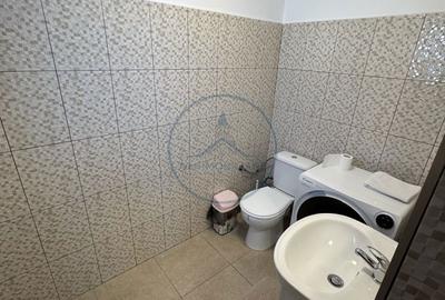 Apartament cu 3 camere în Central - 1