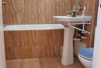 Apartament cu 2 camere decomandat în Republicii - 8