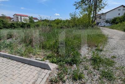 Teren de 1000 mp, în Cetate