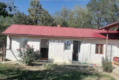 Casa situata in Bumbe?ti Pi?ic - Carligei - 3