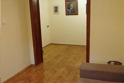 2 camere + receptie parter cladire interbelica Pache P-Plantelor - 7