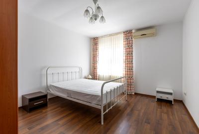Video / Duplex 5 camere in vila, curte, 2008, Mamaia Nord, vezi video - 17