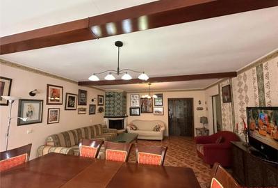 Casă cu 5 camere cu Teren 1596 Mp în Central - 6