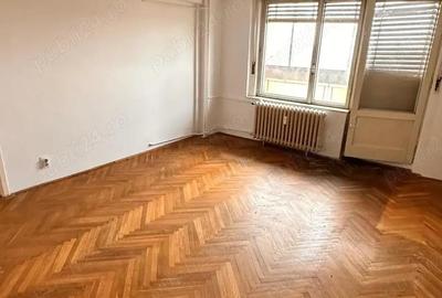 Apartament cu 4 camere semidecomandat în Polivalentă - 6