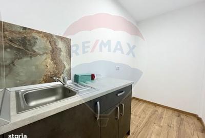 Spațiu comercial, de 52 mp, în Central