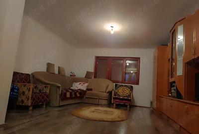 Casă cu 4 camere în Central - 1