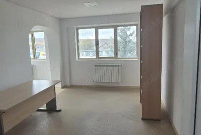 Spațiu comercial, de 29 mp, în Central - 5