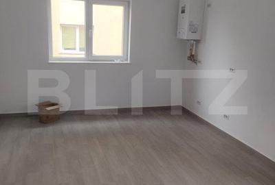 Casă cu 4 camere cu Teren 240 Mp în Central - 9