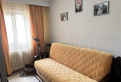 Apartament cu 4 camere decomandat în Central - 8