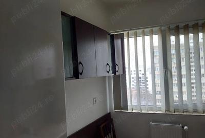 Apartament cu 3 camere semidecomandat în Central - 2