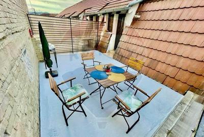 Apartament in zona Centrala, et.1, curte privata. - 1