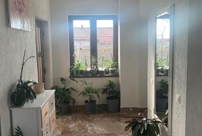 Casă cu 4 camere cu Teren 707 Mp în Moșnița Nouă - 1