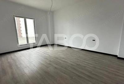 Apartament cu 3 camere semidecomandat în Turnișor - 5