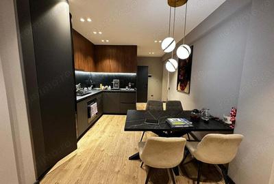 Apartament cu 3 camere decomandat în 13 Septembrie - 1