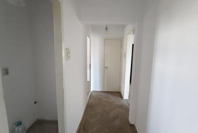 Apartament 3 camere decomandat - 2