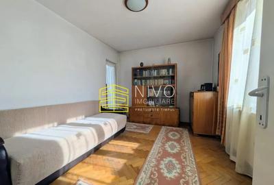 Apartament cu 2 camere nedecomandat, mobilat în 7 Noiembrie - 9