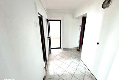 Apartament cu 3 camere decomandat în Faleză - 4