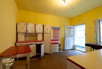 FILM! De vanzare casa traditionala, cu dependinte si facilitati, in Bretcu, Cova - 5