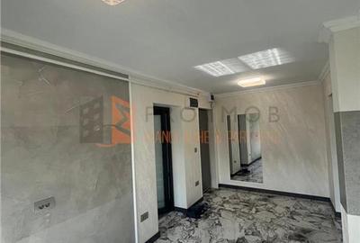 Apartament cu 3 camere semidecomandat în 1 Decembrie - 12