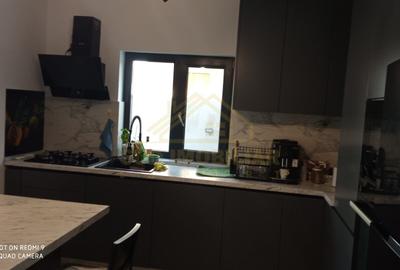Casă individuală cu 6 camere cu Teren 603 Mp în Central - 2