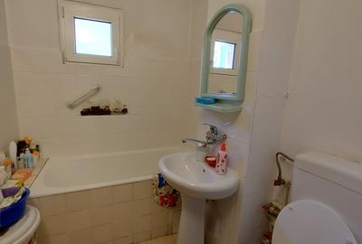 Apartament cu 3 camere decomandat în Sălăjan - 4