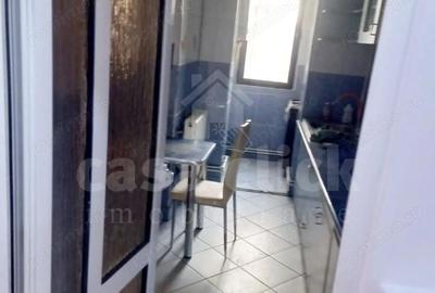 Apartament cu 3 camere decomandat, mobilat în Micro 39 - 1