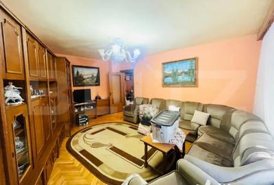 Apartament cu 3 camere decomandat în Cantemir