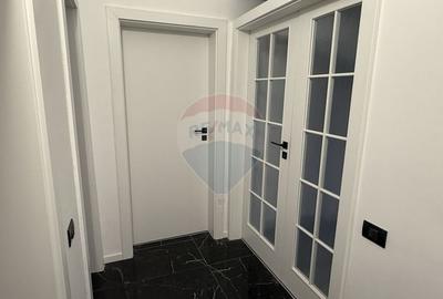 Apartament cu 3 camere semidecomandat în Dacia - 3