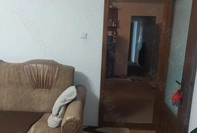 Apartament cu trei camere, zona Bradet - 15