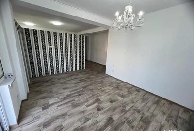 Spațiu comercial, de 54 mp, în Central - 4