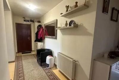 Apartament cu 3 camere decomandat în Independenței - 9