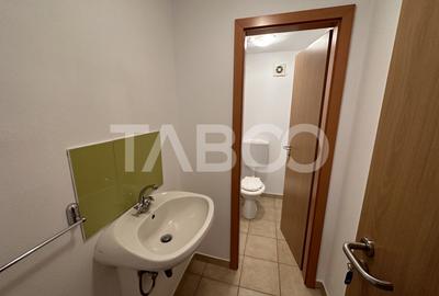 Spatiu 550 mpu pretabil clinica sau cladire birouri zona Lupeni Sibiu - 21
