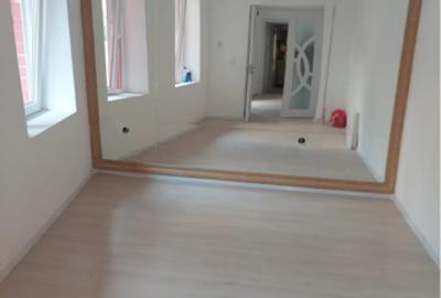 Apartament cu 2 camere semidecomandat în Central - 3